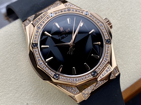 ウブロコピー時計正面デザイン